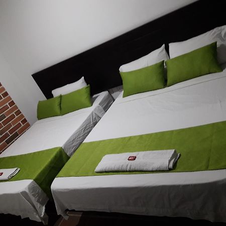Hotel Valle De Beraca 쿠쿠타 외부 사진