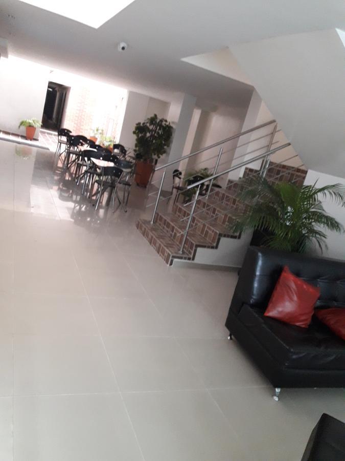 Hotel Valle De Beraca 쿠쿠타 외부 사진