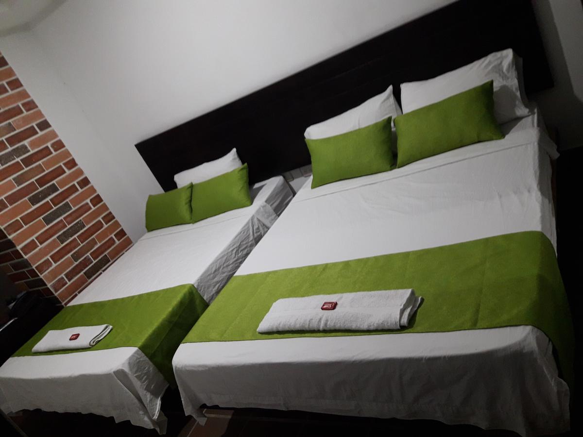 Hotel Valle De Beraca 쿠쿠타 외부 사진